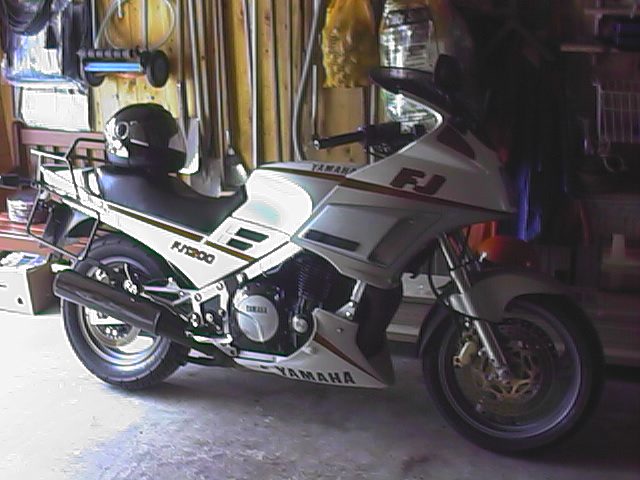 fj1200